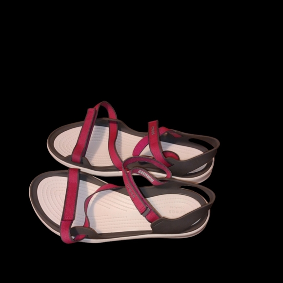 Crocs - Picture 6 of 7